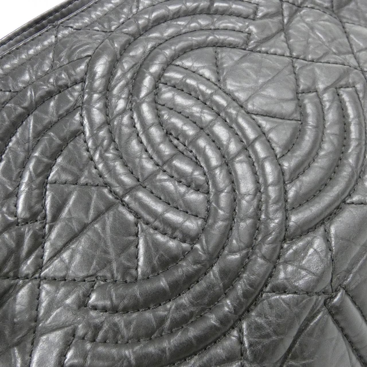 シャネル バッグ