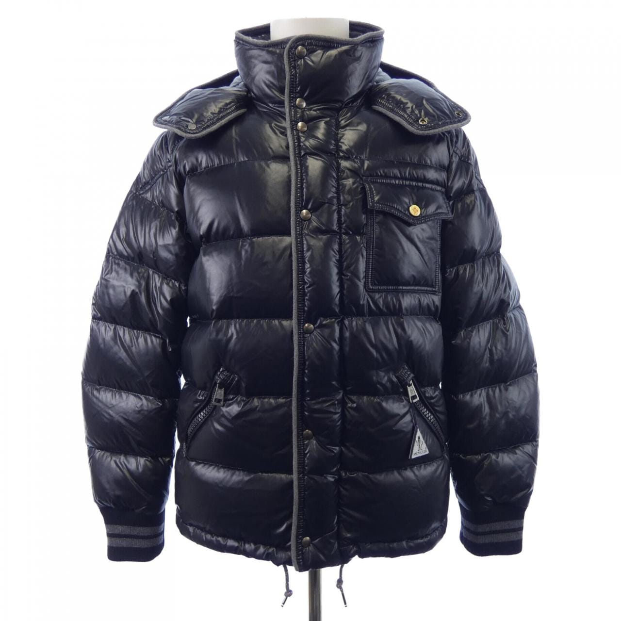 モンクレール MONCLER BORROME ダウンジャケット
