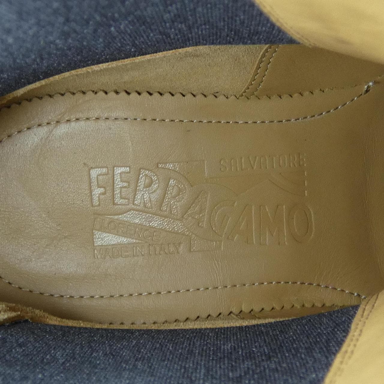 サルヴァトーレフェラガモ SALVATORE FERRAGAMO ブーツ