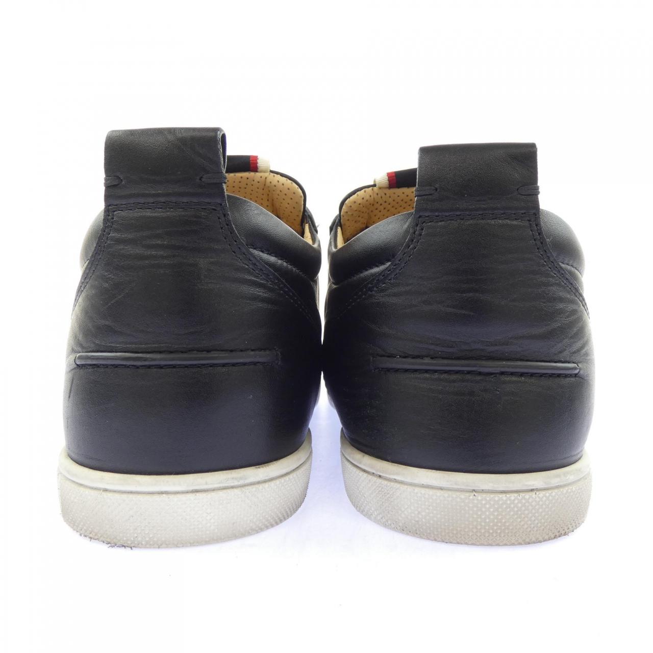 クリスチャンルブタン CHRISTIAN LOUBOUTIN スニーカー