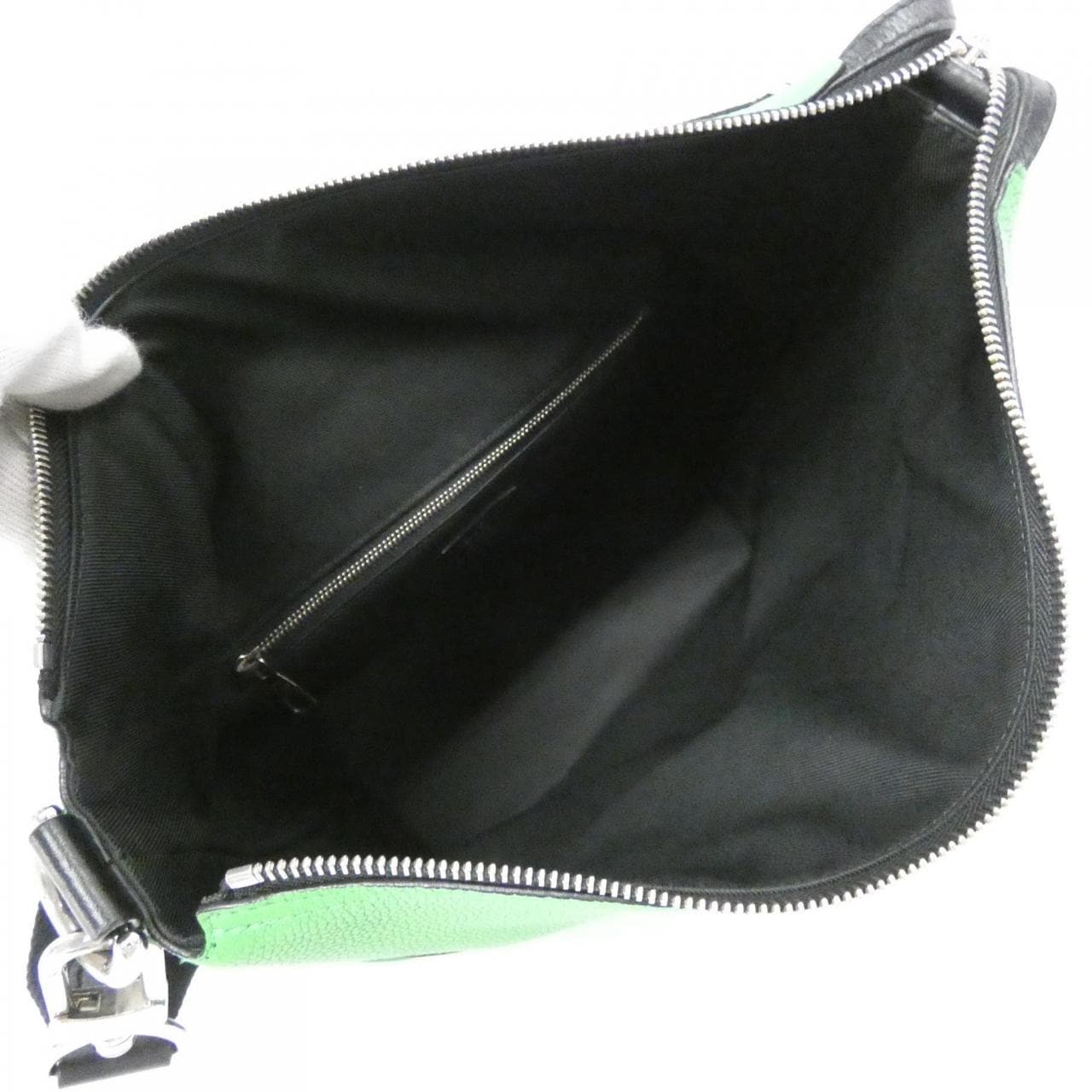 LOUIS VUITTON Cruiser M57819 Shoulder Bag