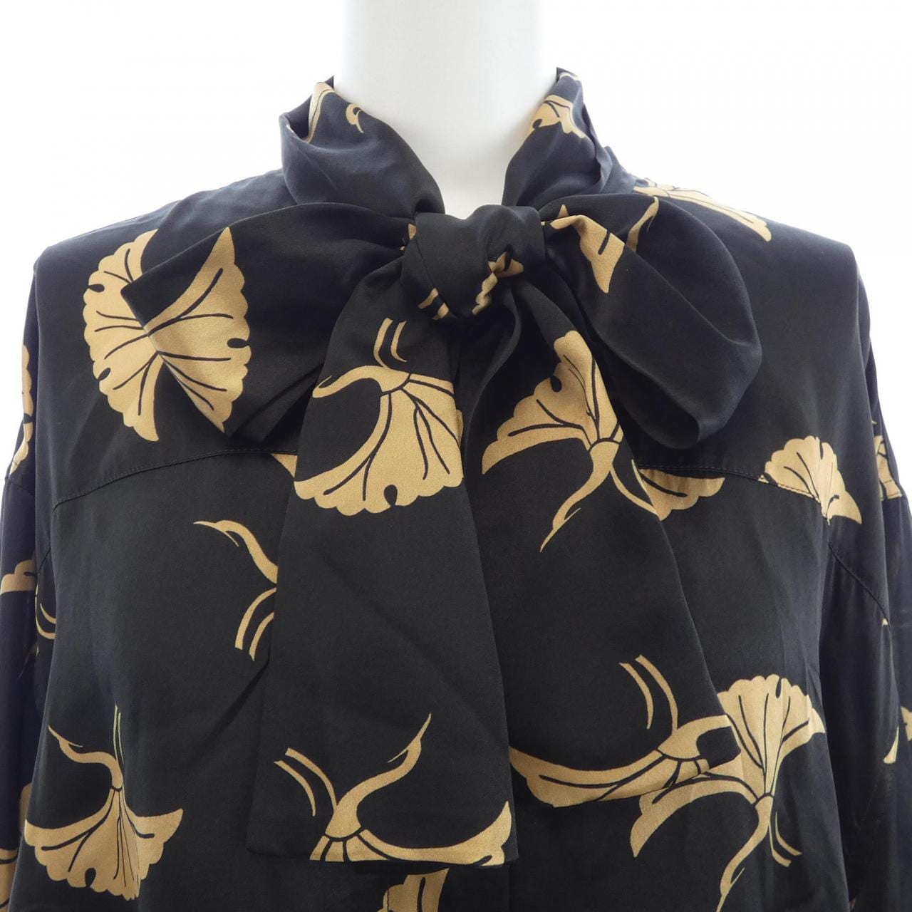 ドリスヴァンノッテン DRIES VAN NOTEN CALMO 8141 トップス