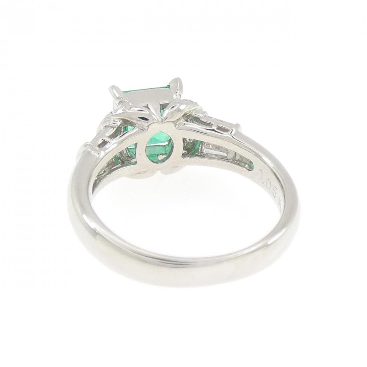 PT900 エメラルド リング 1.05CT
