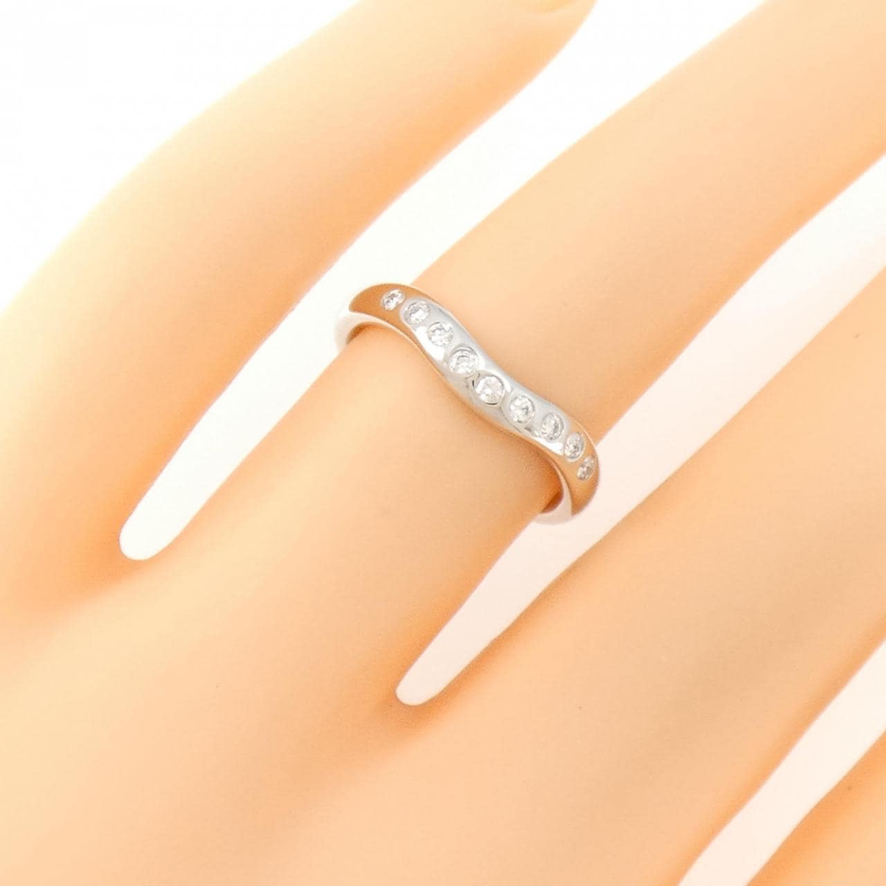 TIFFANY wide curved ring