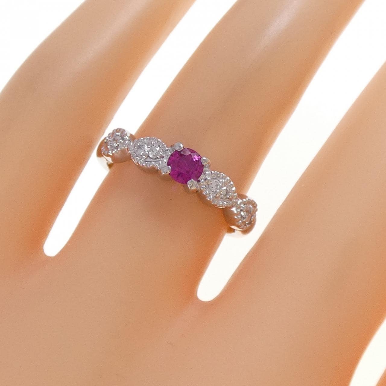 PT900 ルビー リング 0.25CT
