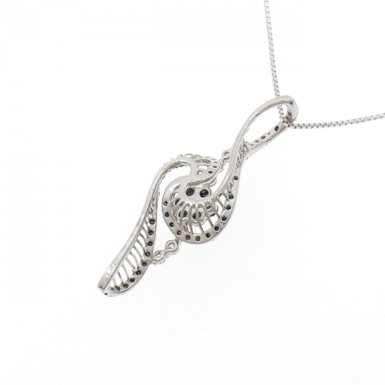 K18WG/K18BG フラワー ダイヤモンド ネックレス 1.10CT