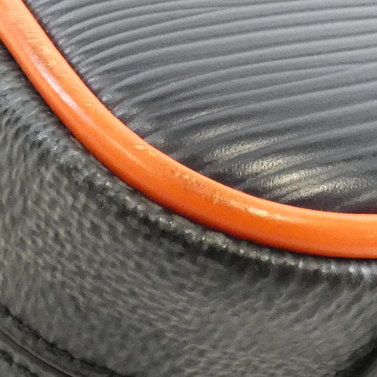 ルイヴィトン エピ+ダミエ グラフィット ダヌーブ スリム M51460 ショルダーバッグ