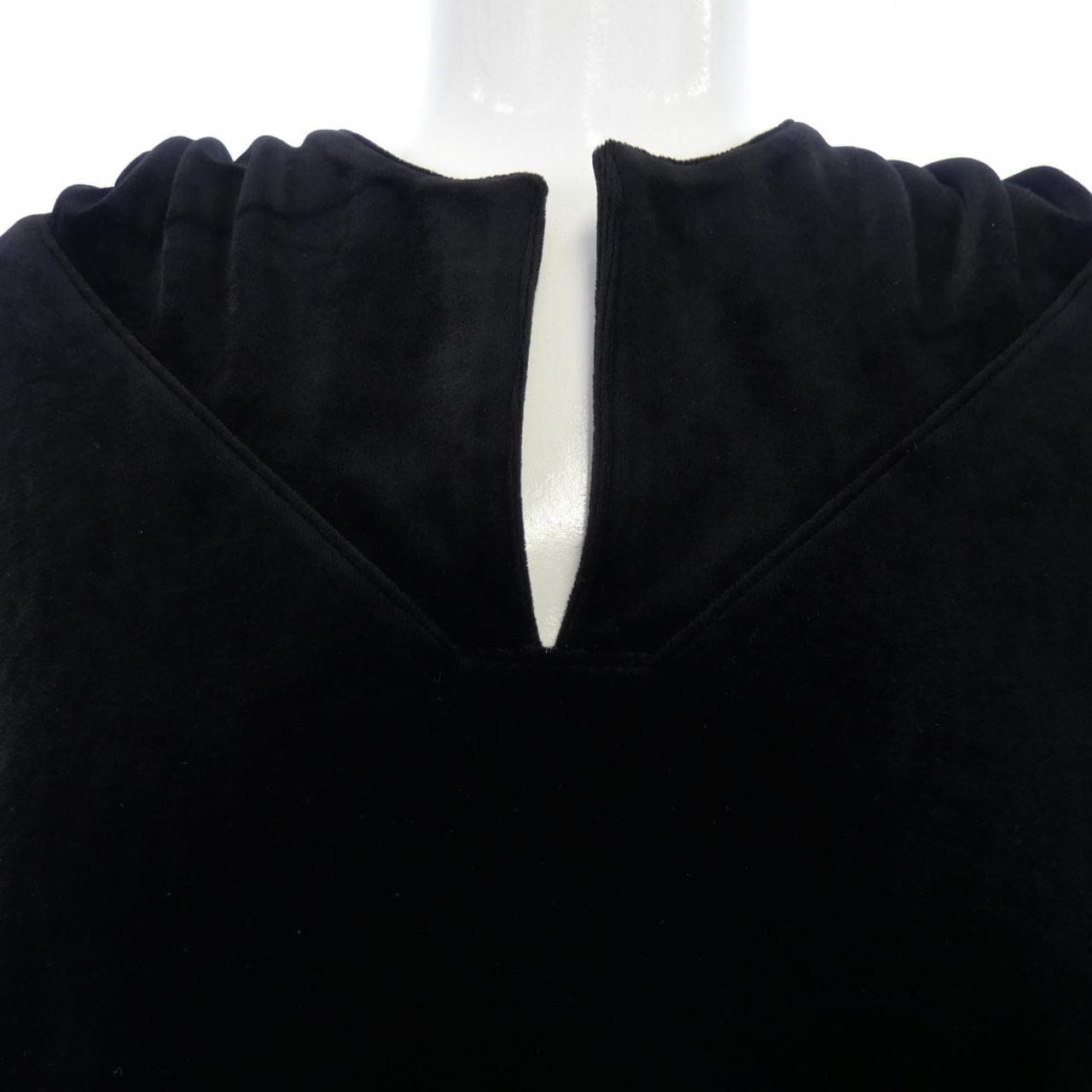 フォクシーニューヨーク FOXEY NEW YORK パーカー