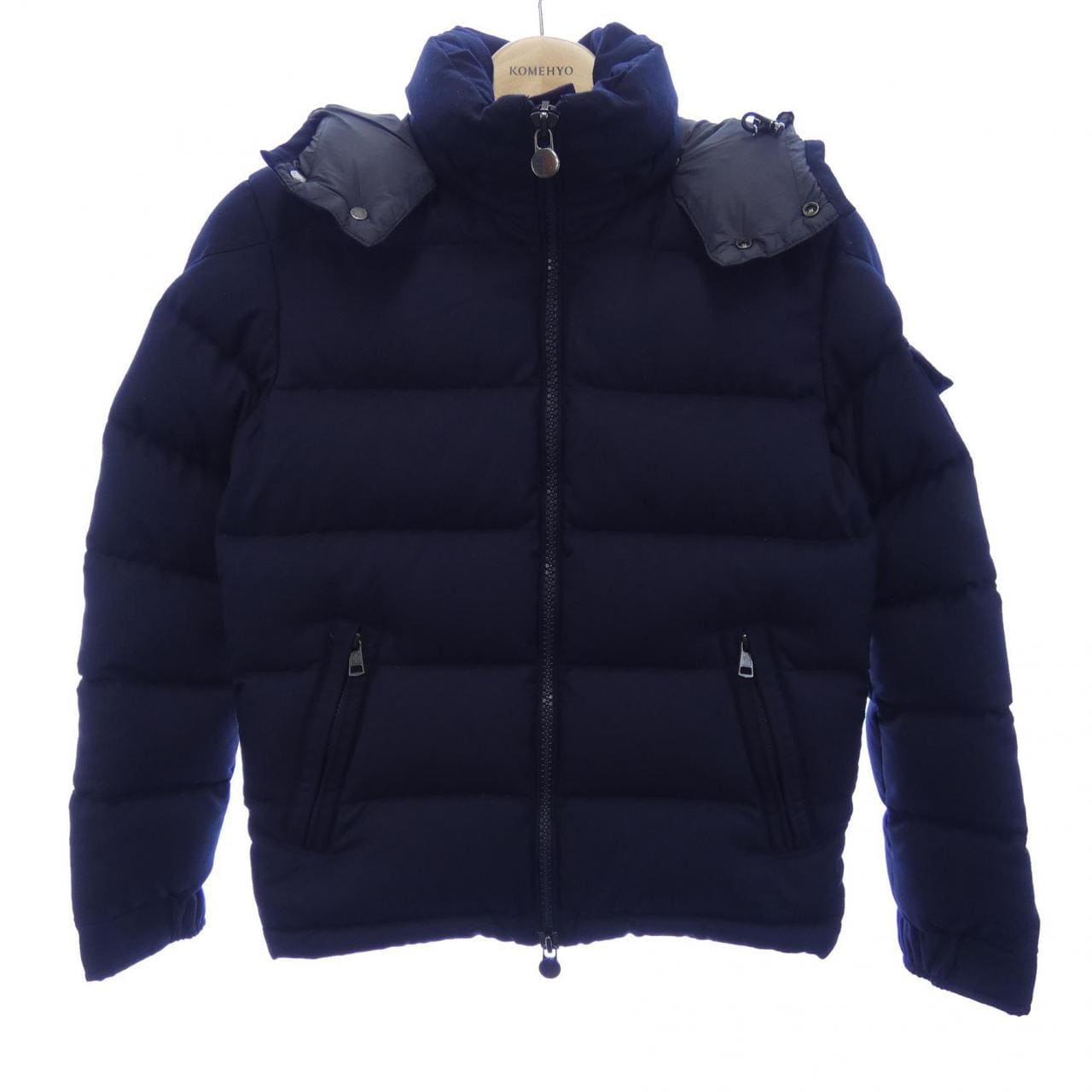 モンクレール MONCLER ダウンジャケット