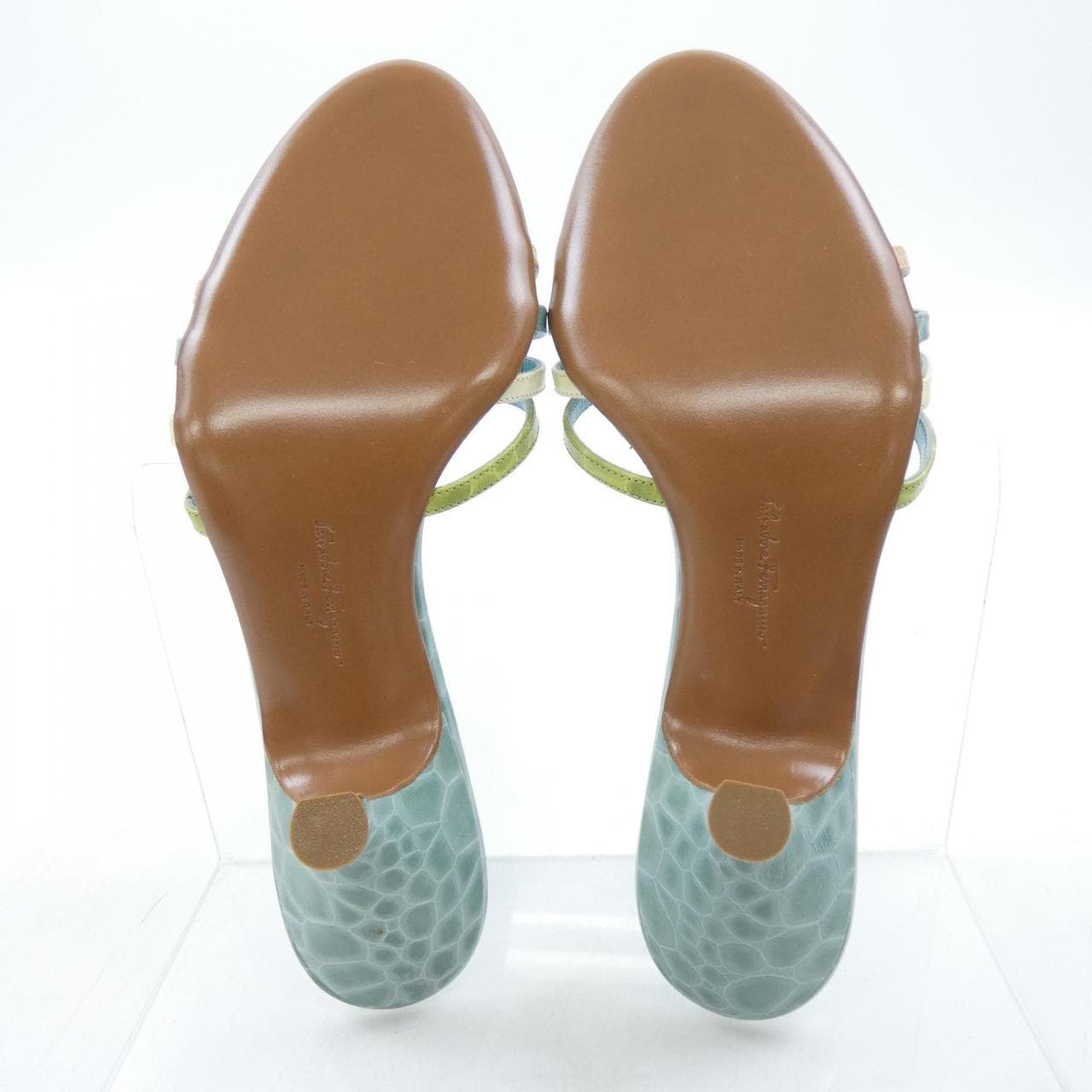 サルヴァトーレフェラガモ SALVATORE FERRAGAMO サンダル