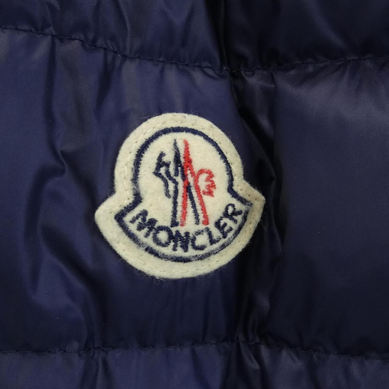 モンクレール MONCLER ダウンジャケット