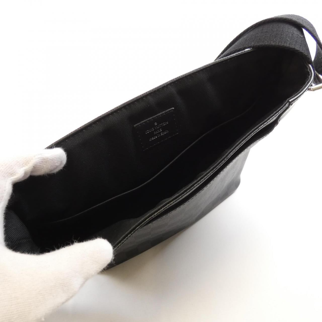 ルイヴィトン ダミエ グラフィット ディストリクト PM N41028 ショルダーバッグ