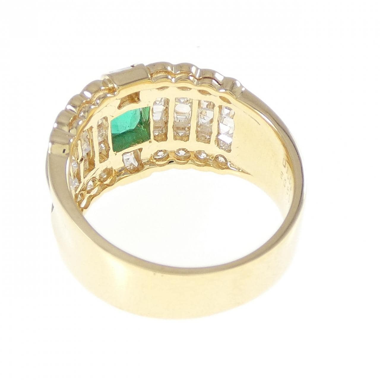K18YG エメラルド リング 0.69CT