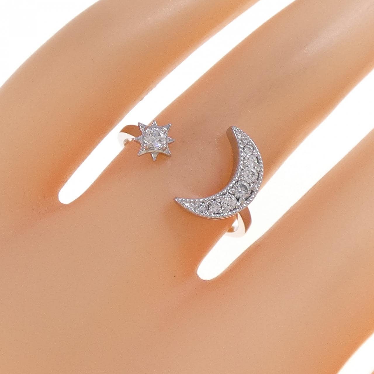 PT900 ムーン×スター ダイヤモンド リング 0.15CT