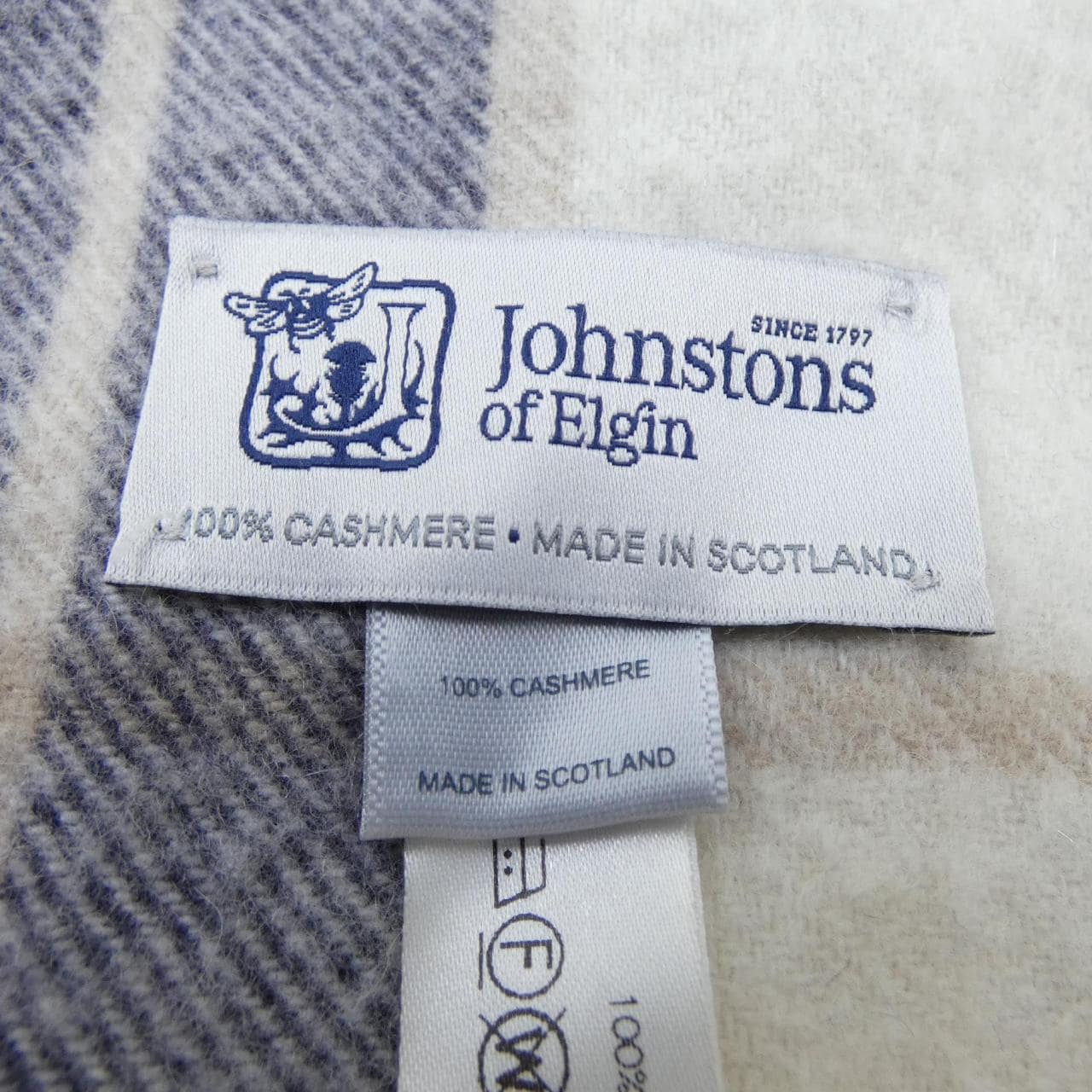 ジョンストンズ JOHNSTONS OF ELGIN MUFFLER