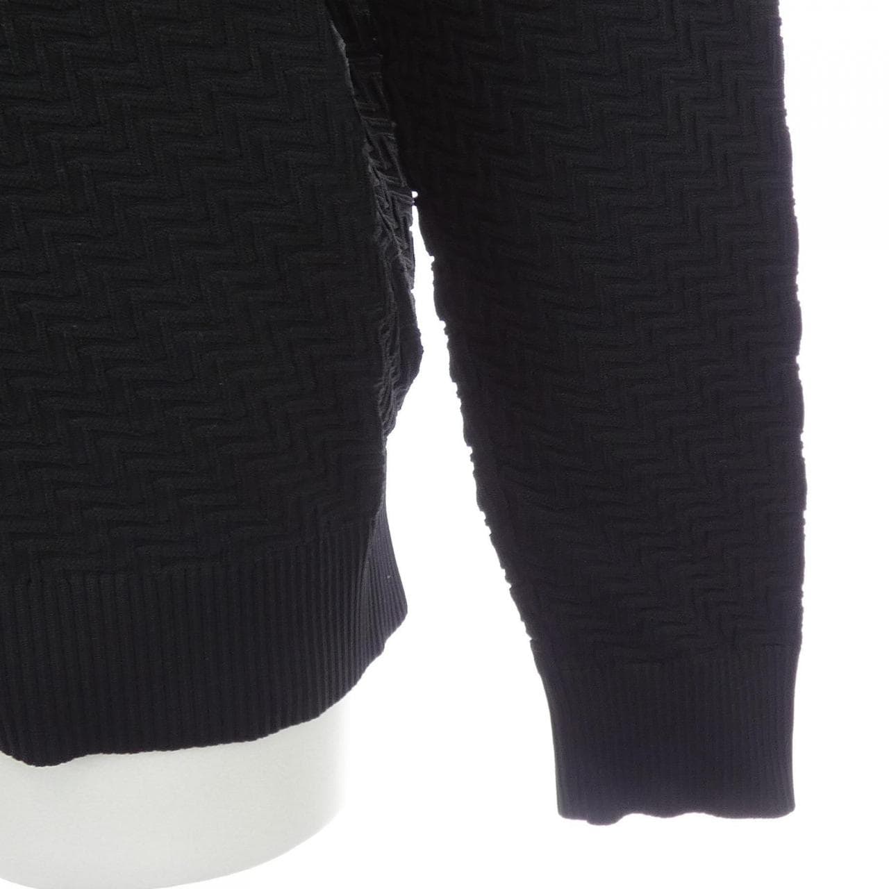 プラダ PRADA トライアングルロゴ UMR605 SOOO 15G0 ニット