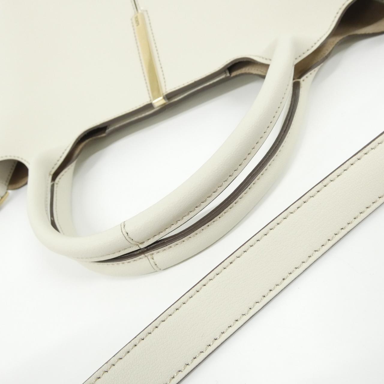 トッズ XBWEBRA0200UBL1O92 バッグ