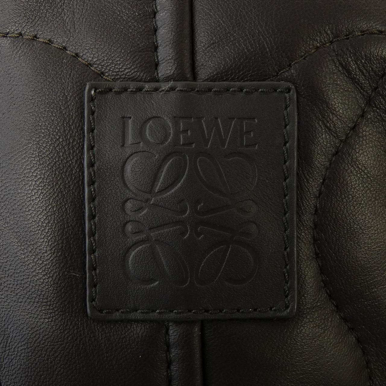 ロエベ LOEWE ムートンコート