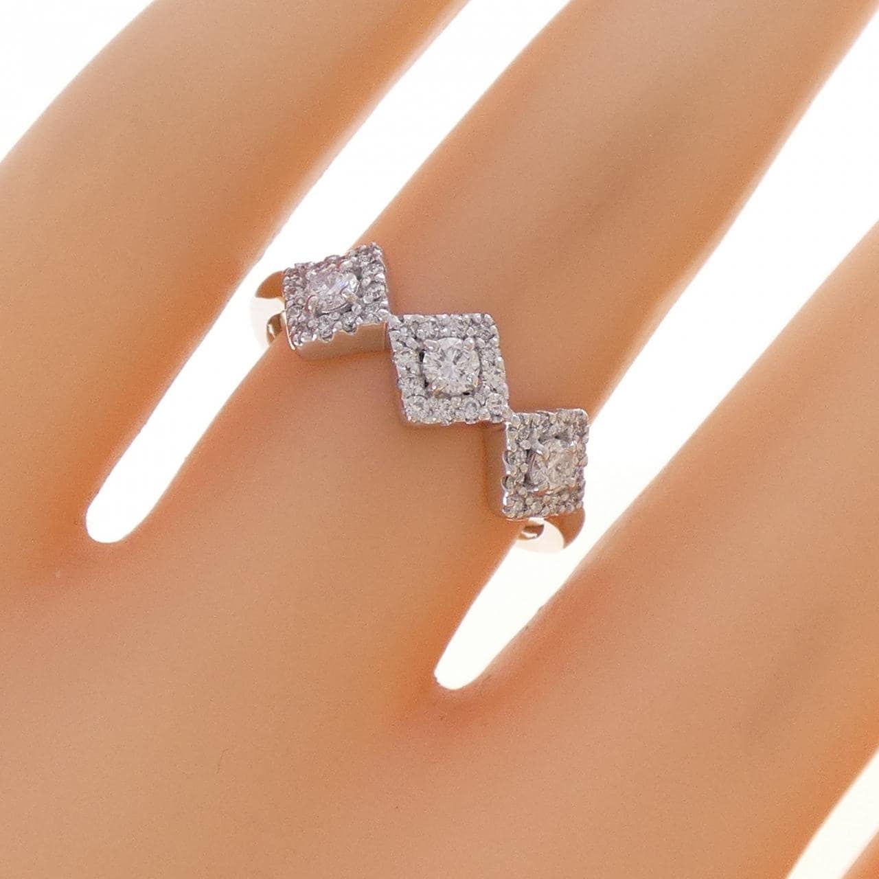 K18WG ダイヤモンド リング 0.39CT