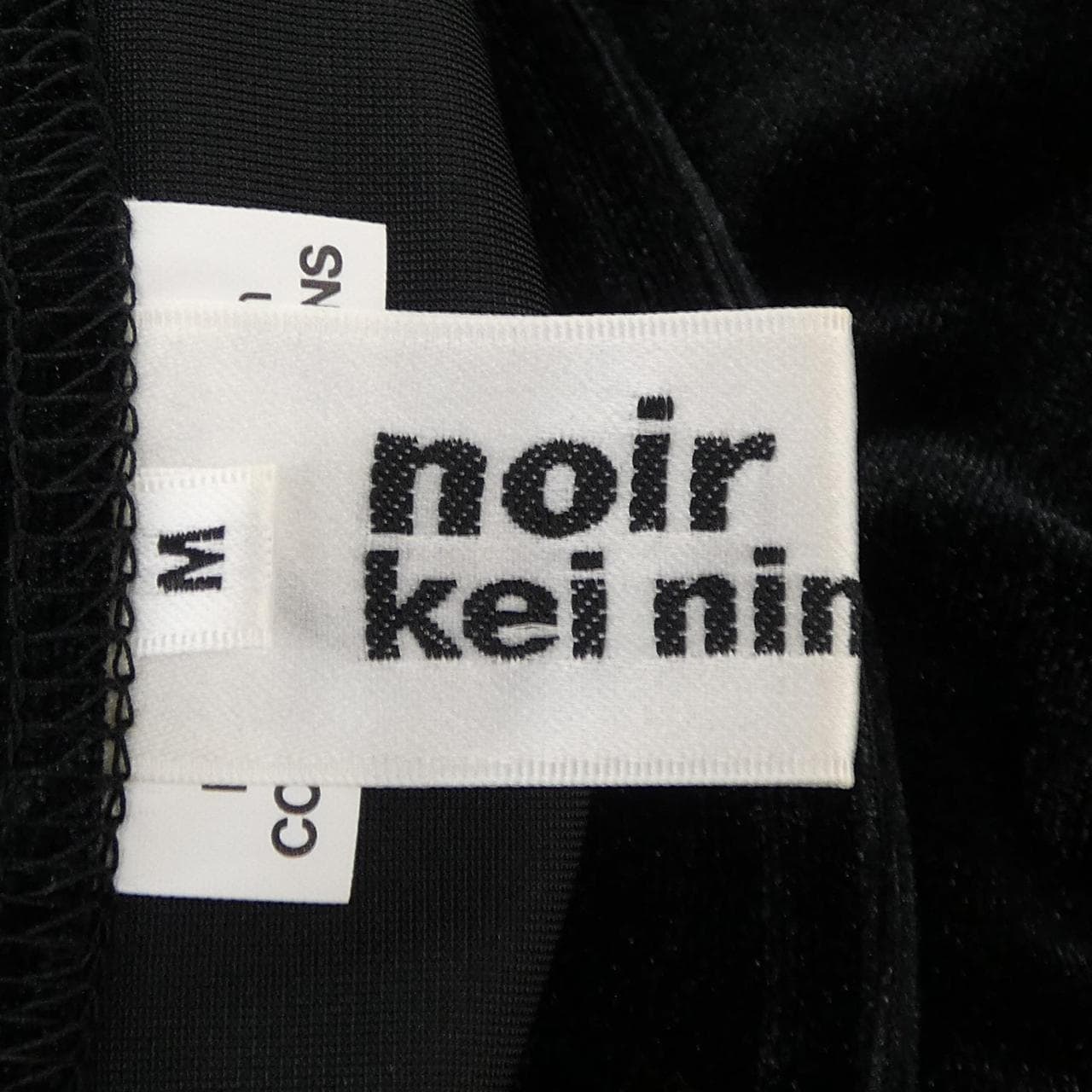 ノワールケイニノミヤ noir kei ninomiya 3N-T012 トップス