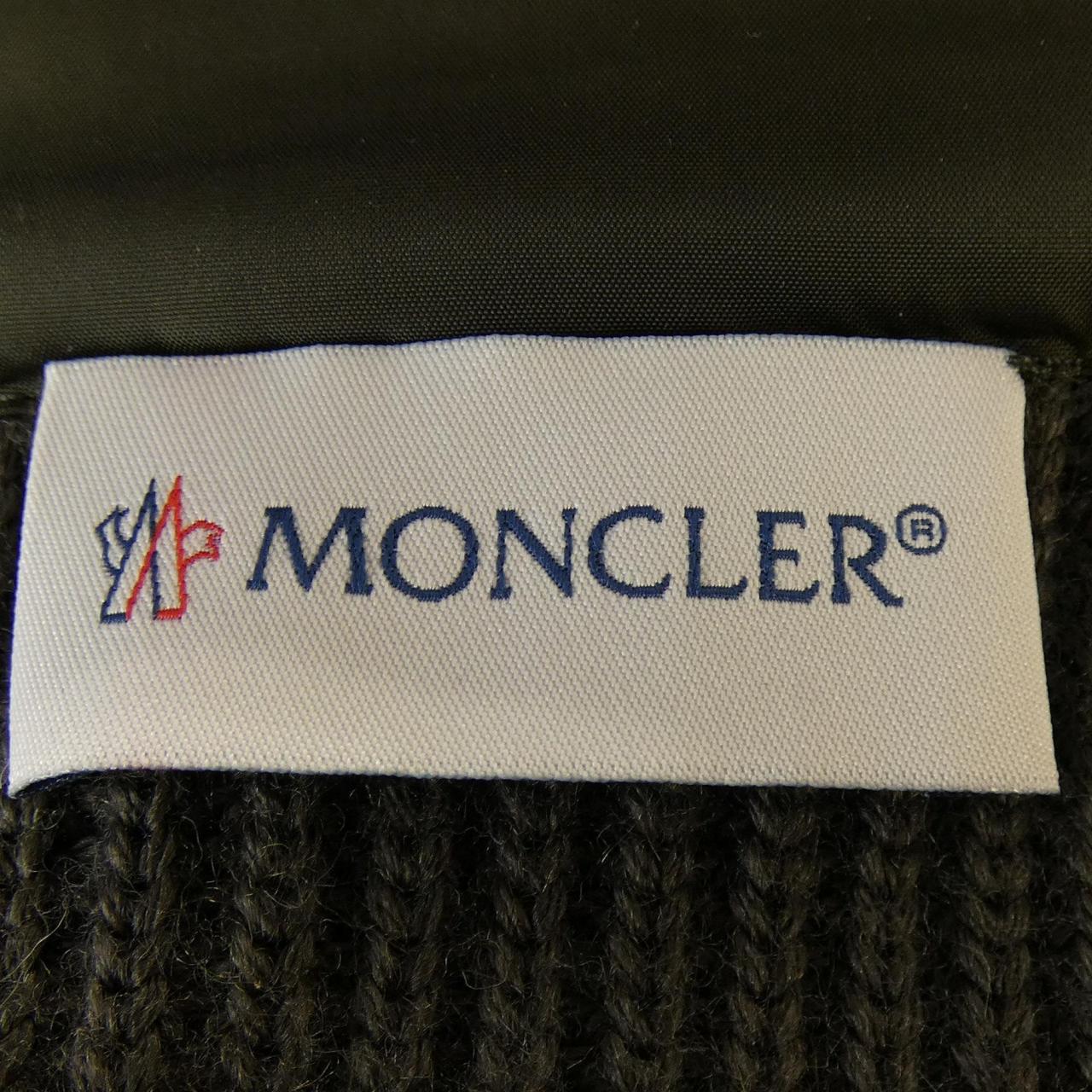 モンクレール MONCLER ダウンジャケット