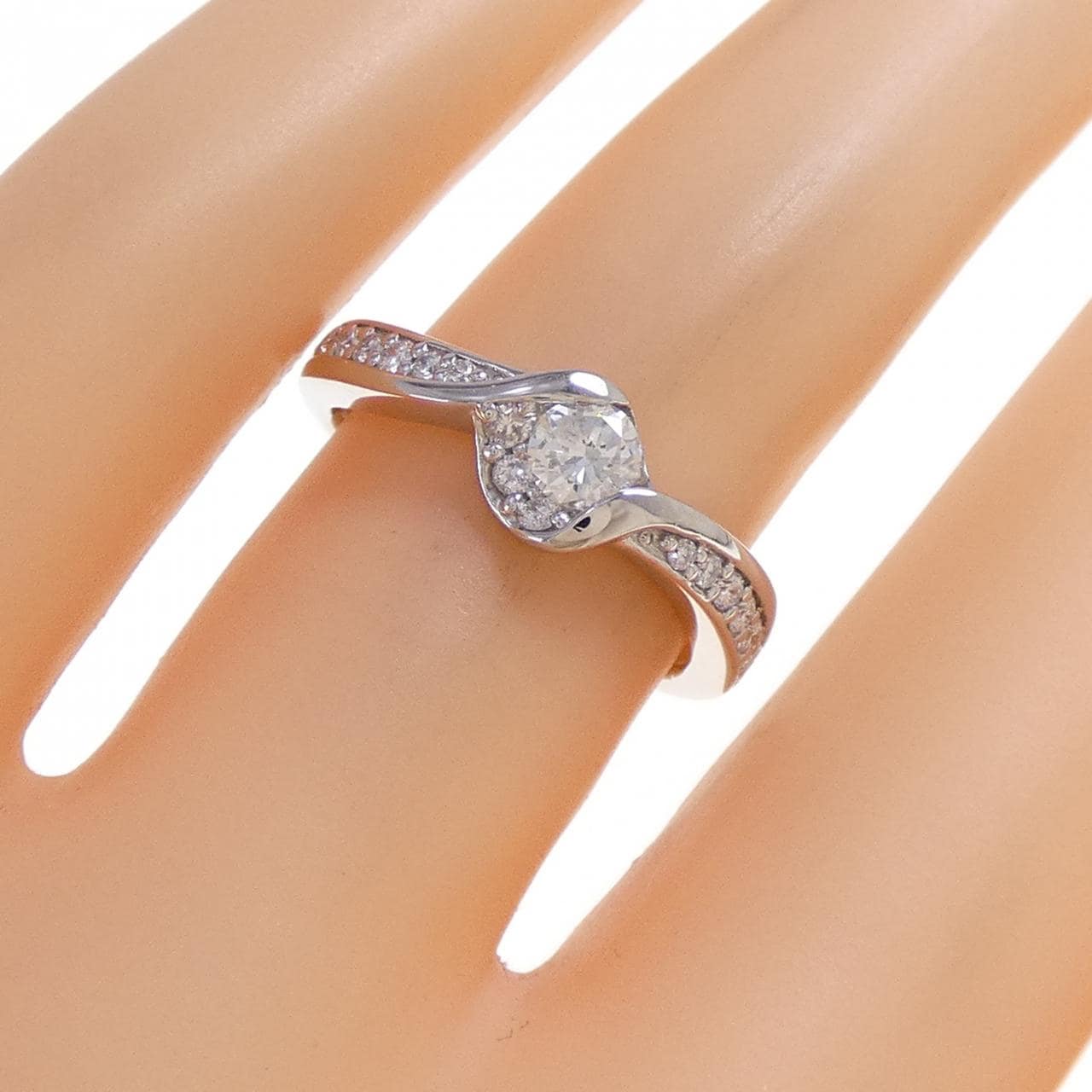 PT900 Diamond Ring 0.20CT