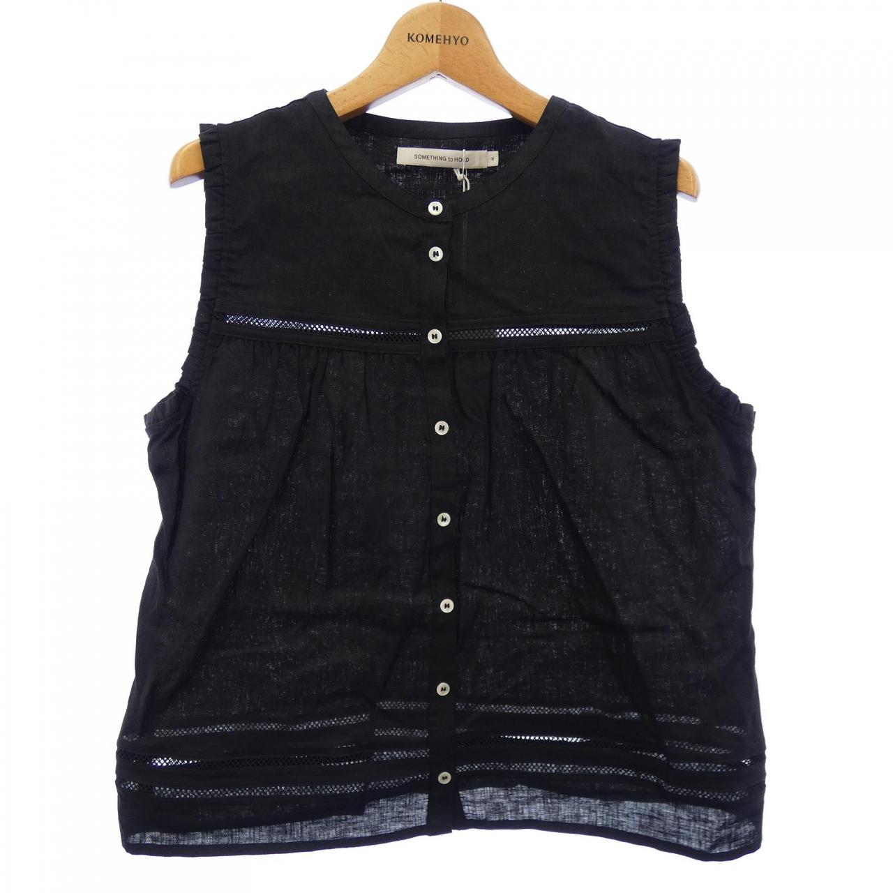 SOMETHING to HOLD トップス