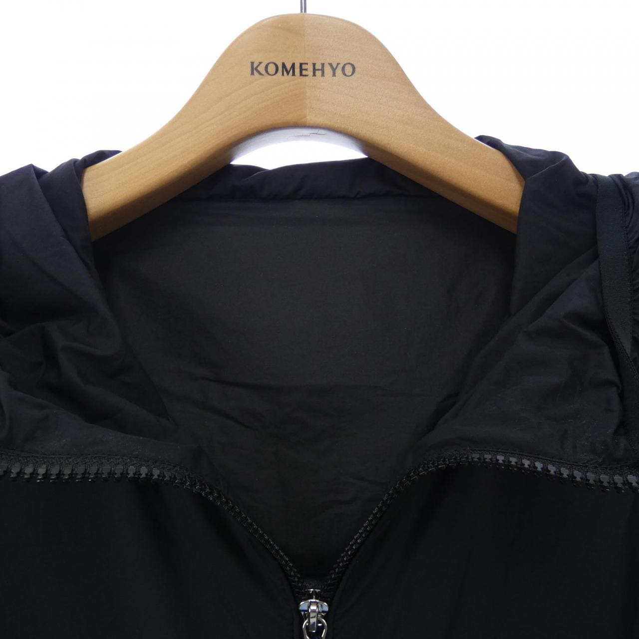 モンクレール MONCLER ブルゾン