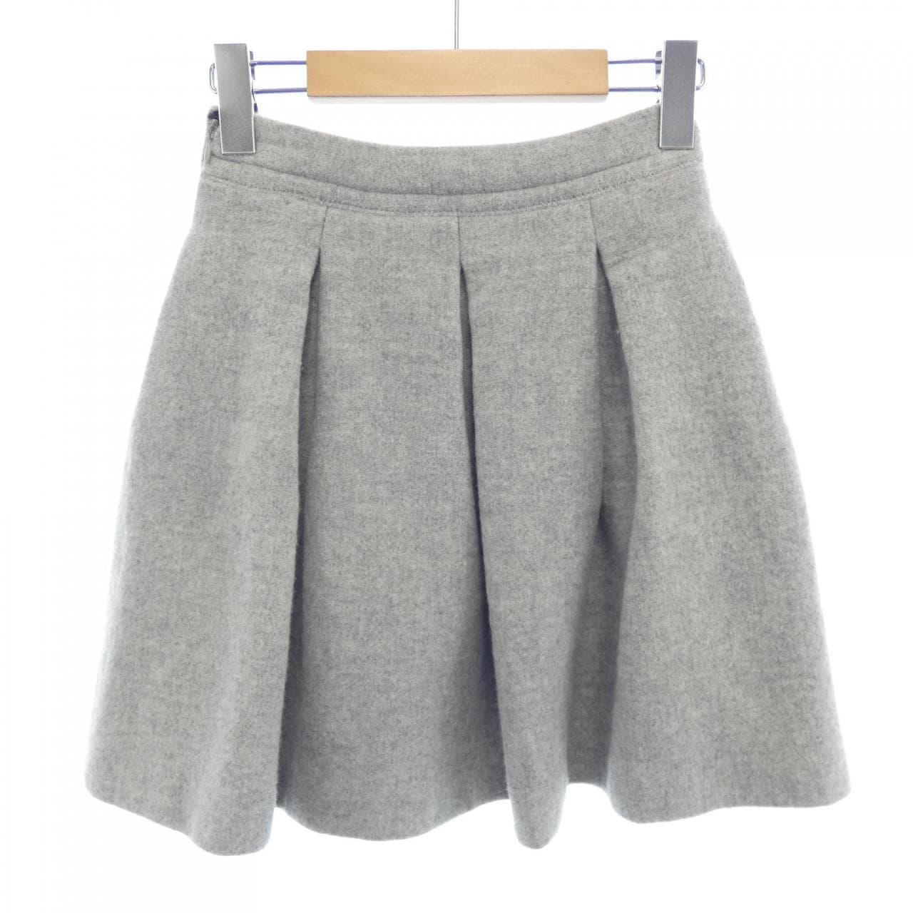 ミュウミュウ MIU MIU MG720 LC0 スカート
