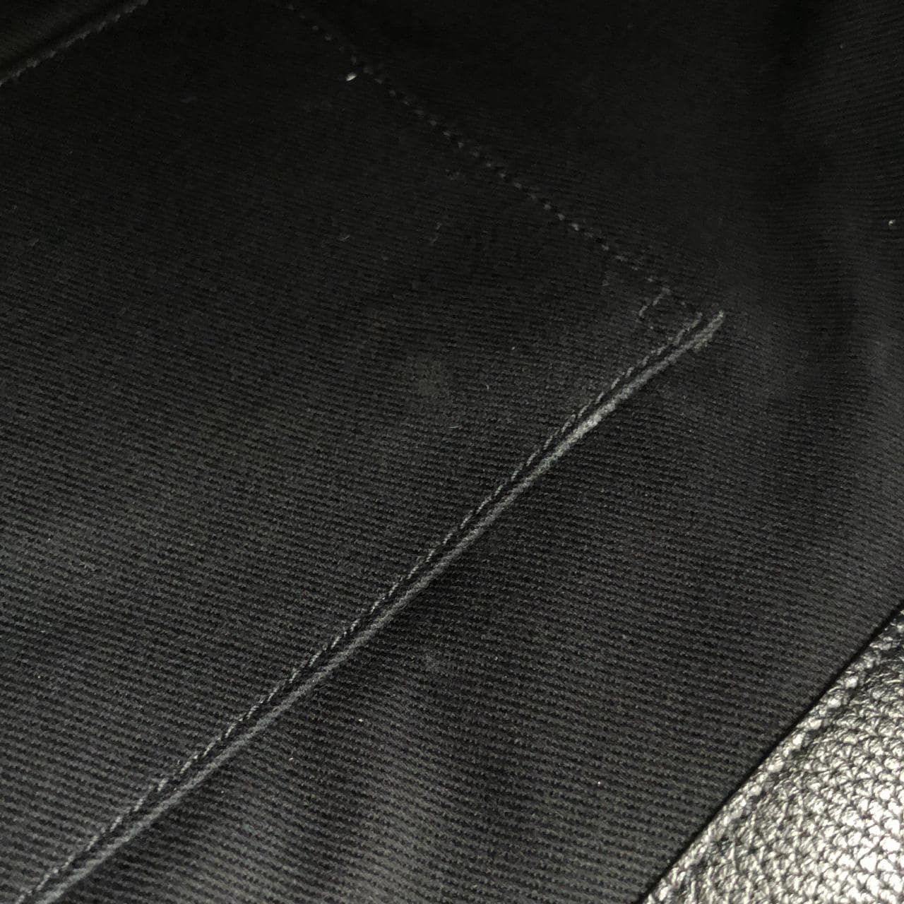 サンローラン SAC DE JOUR SOUPLE 48H DUFFLE BAG 480584 DTI0E ボストンバッグ