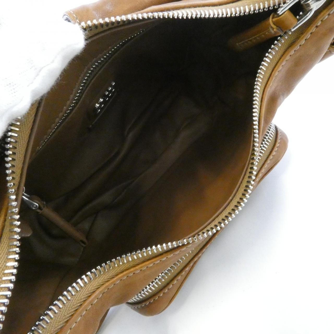 ミュウミュウ 5BC146 ショルダーバッグ