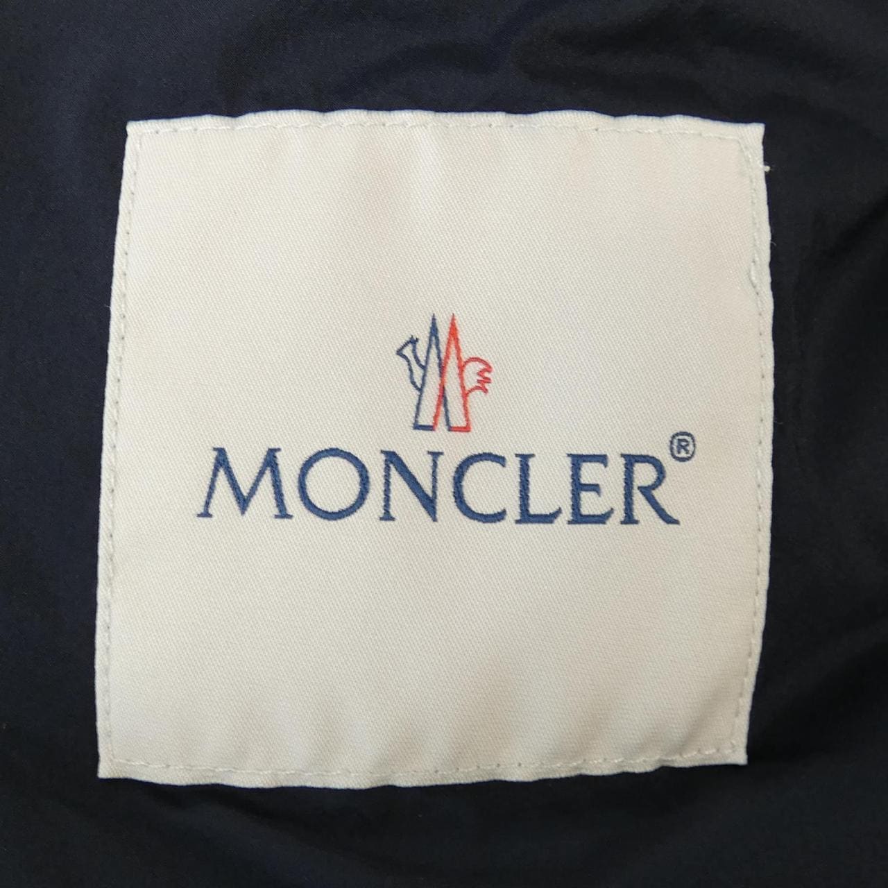 モンクレール MONCLER ダウンジャケット