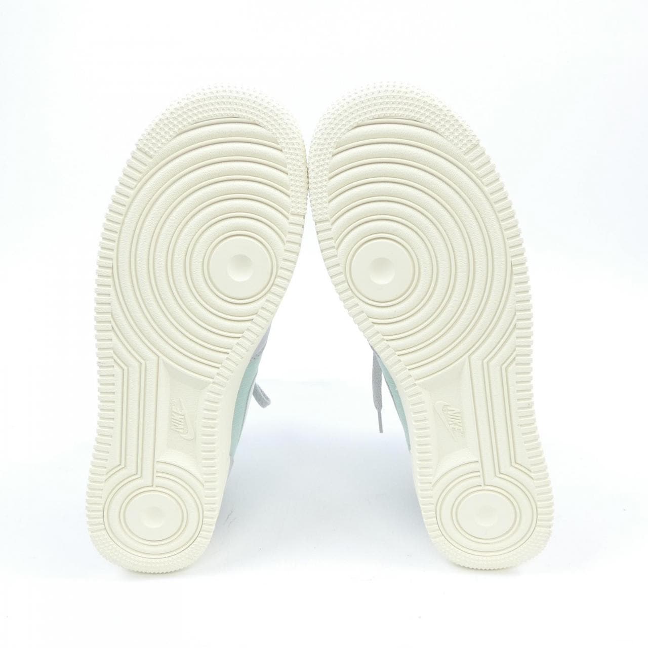 ナイキ NIKE スニーカー