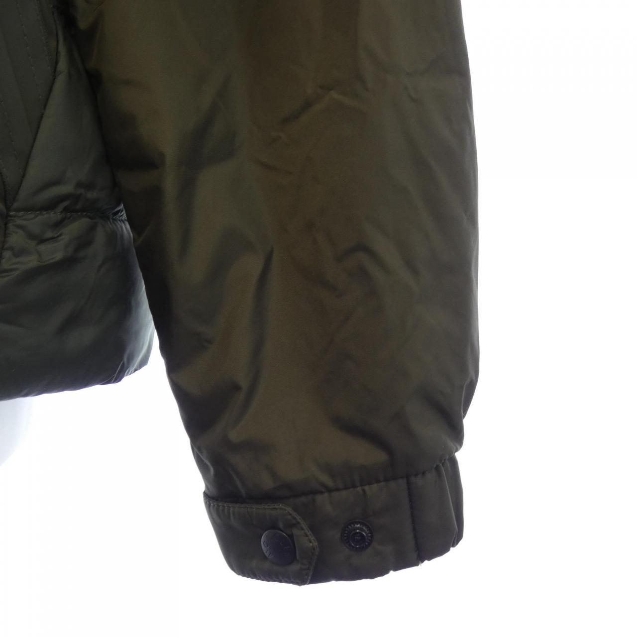 モンクレール MONCLER ダウンジャケット