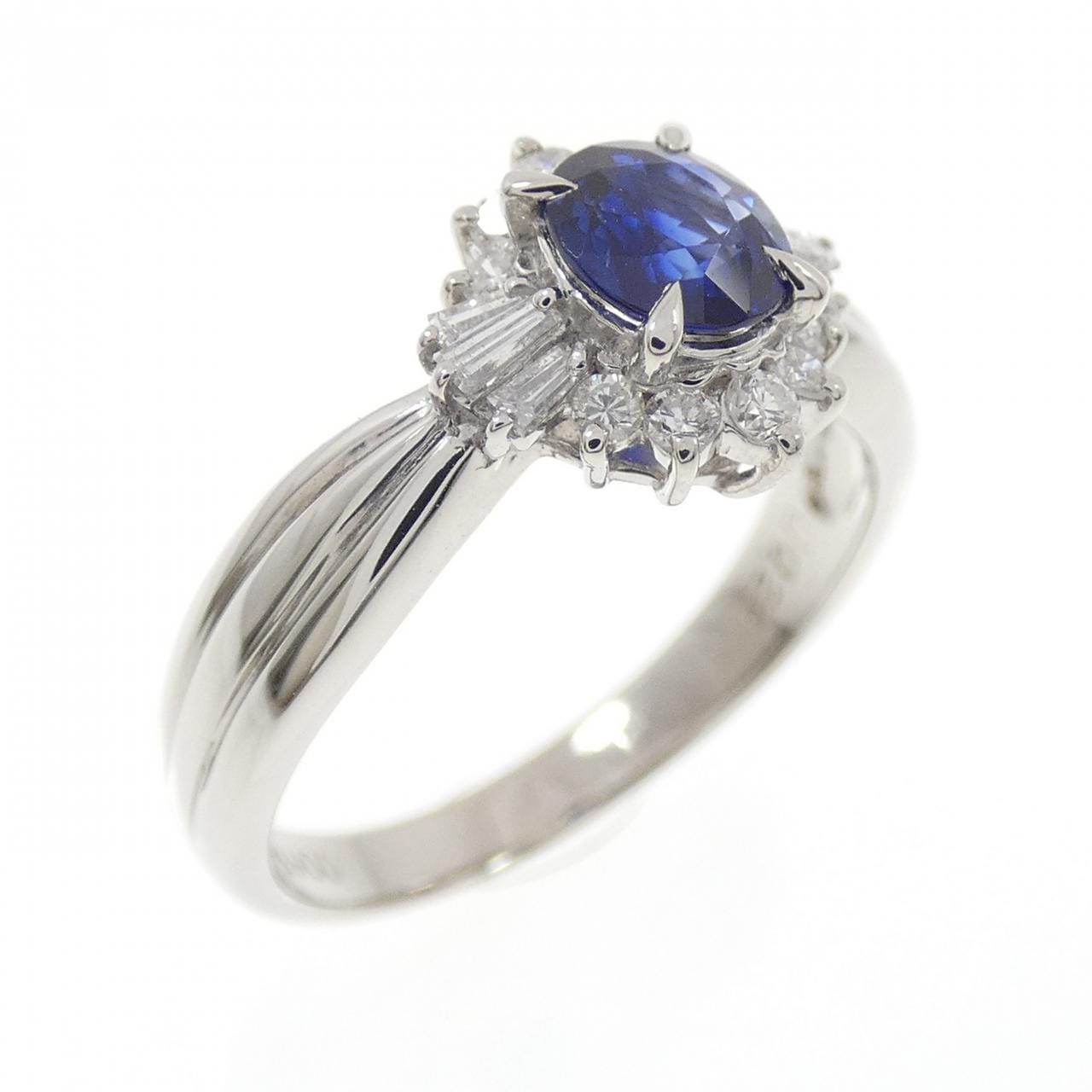 PT900 Sapphire Ring 0.54CT