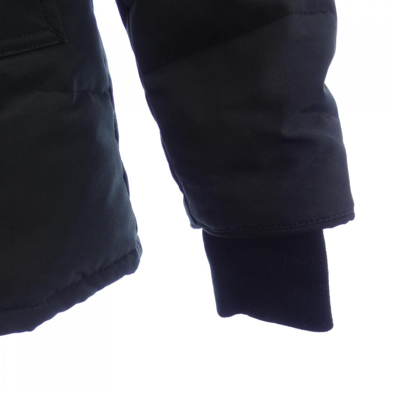 カナダグース CANADA GOOSE ダウンジャケット