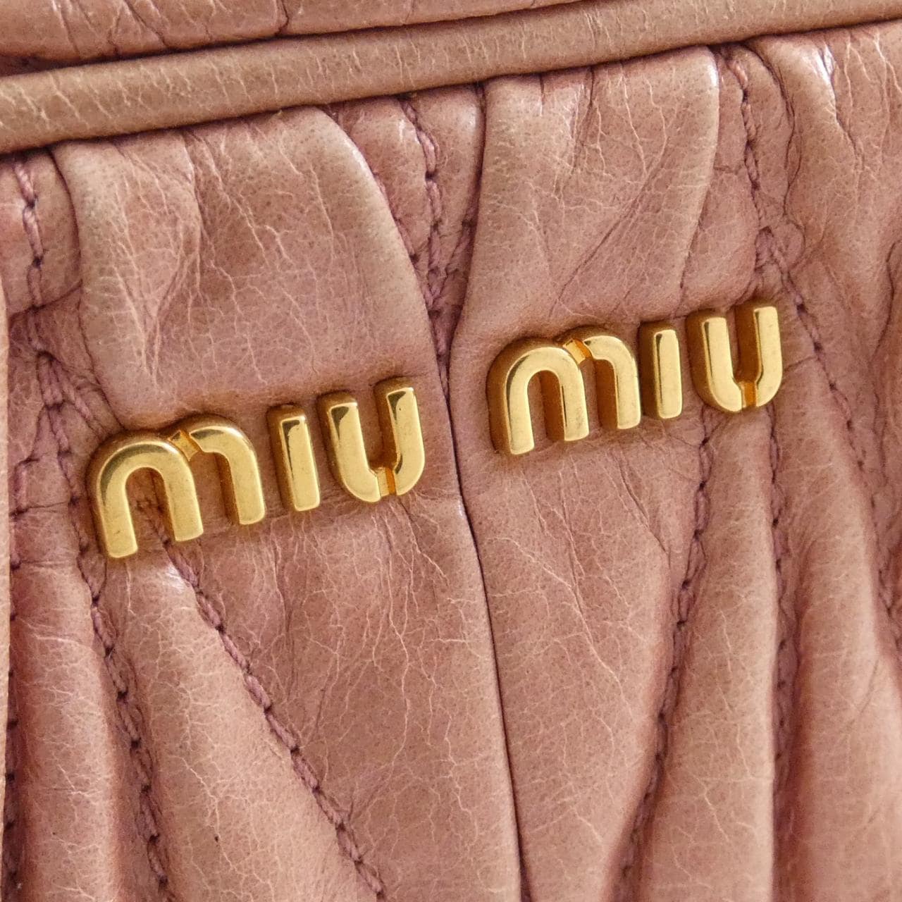 ミュウミュウ ショルダーバッグ