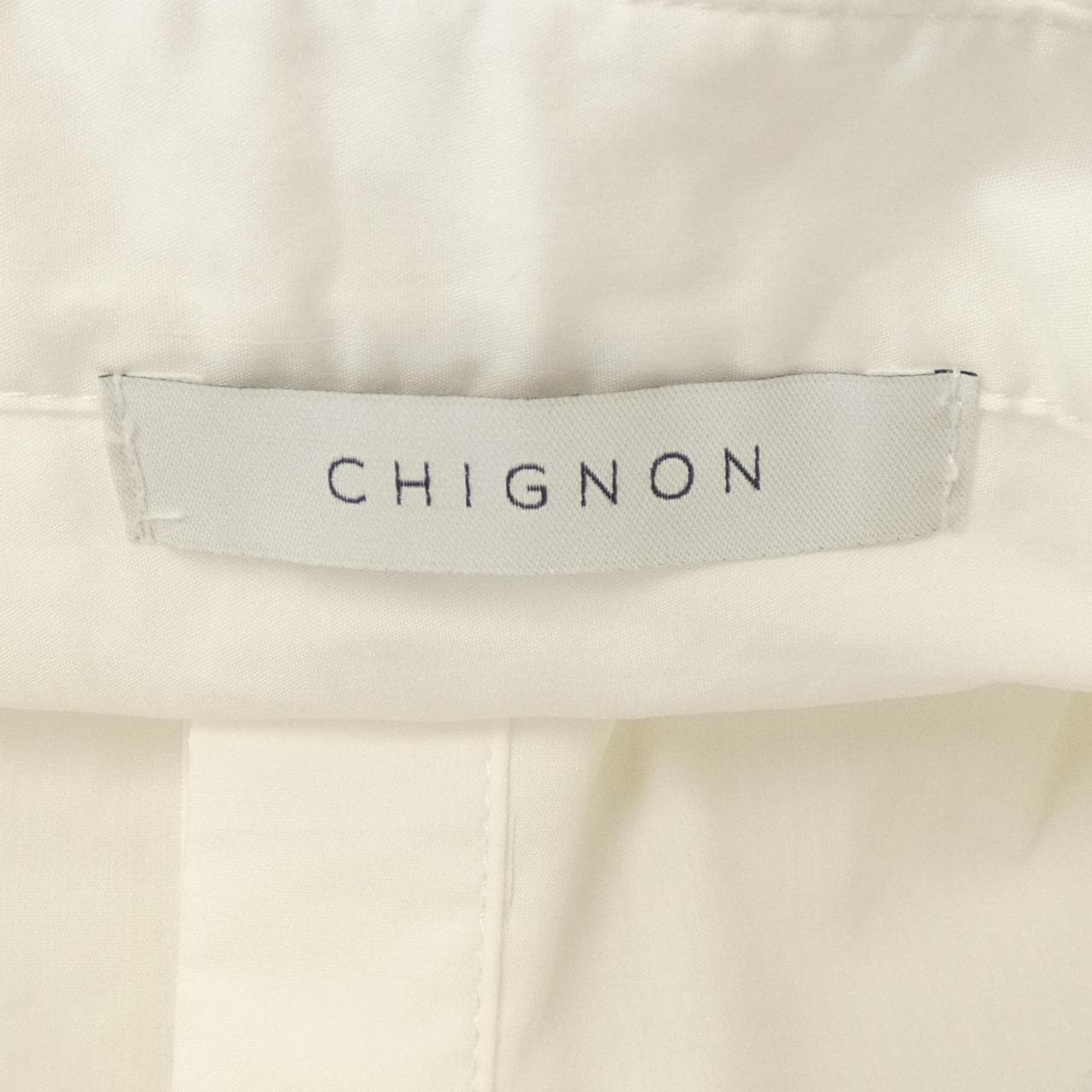 CHIGNON衬衫