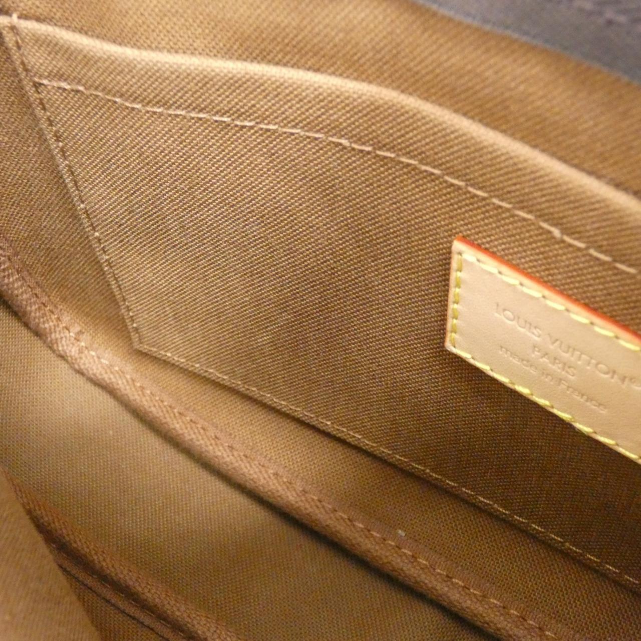 ルイヴィトン モノグラム ミュルティ ポシェット アクセソワール M44840 ショルダーバッグ