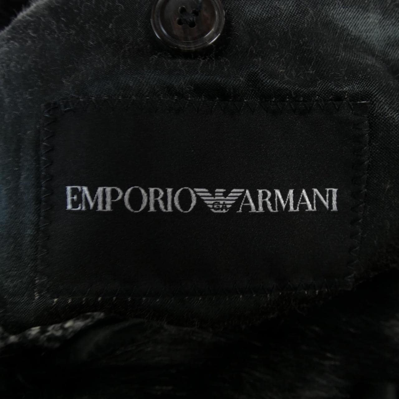 EMPORIO ARMANI安普里奧·阿瑪尼法院