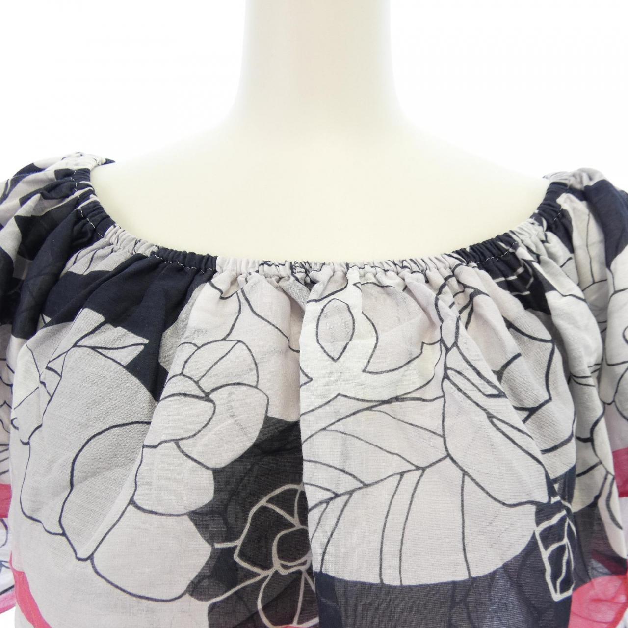 シャネル CHANEL P70156V61567 21C トップス