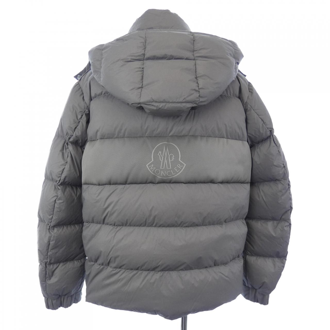 モンクレール MONCLER ダウンジャケット