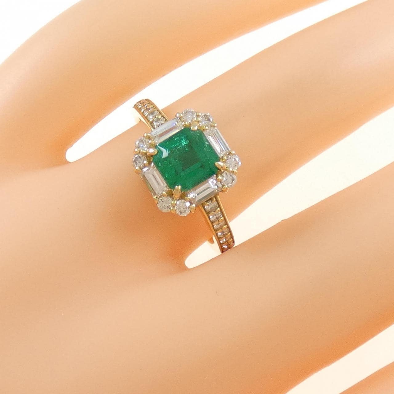 【新品】K18YG エメラルド リング 1.00CT
