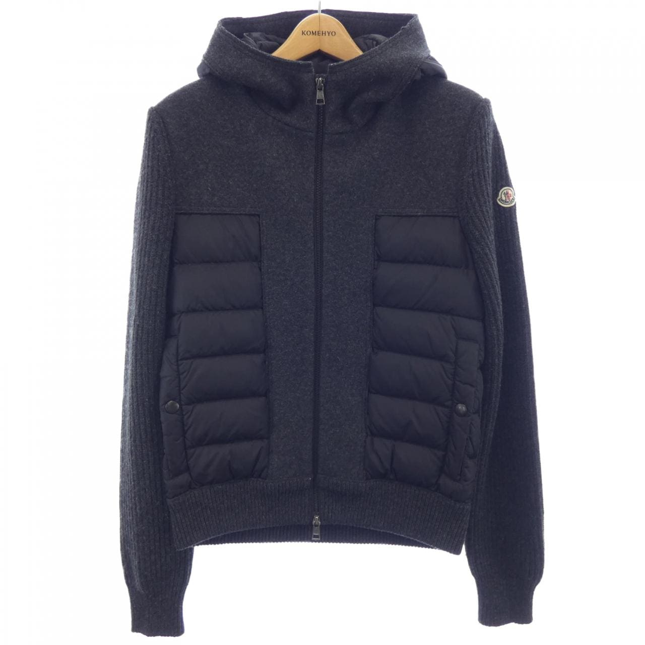 モンクレール MONCLER ダウンジャケット