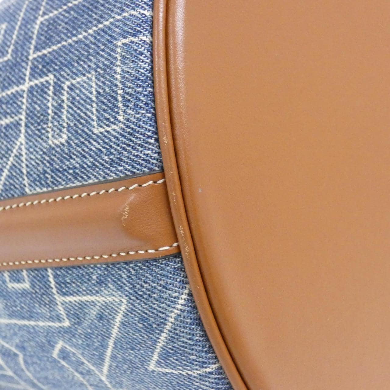 セリーヌ バケット 16 195572ERE バッグ