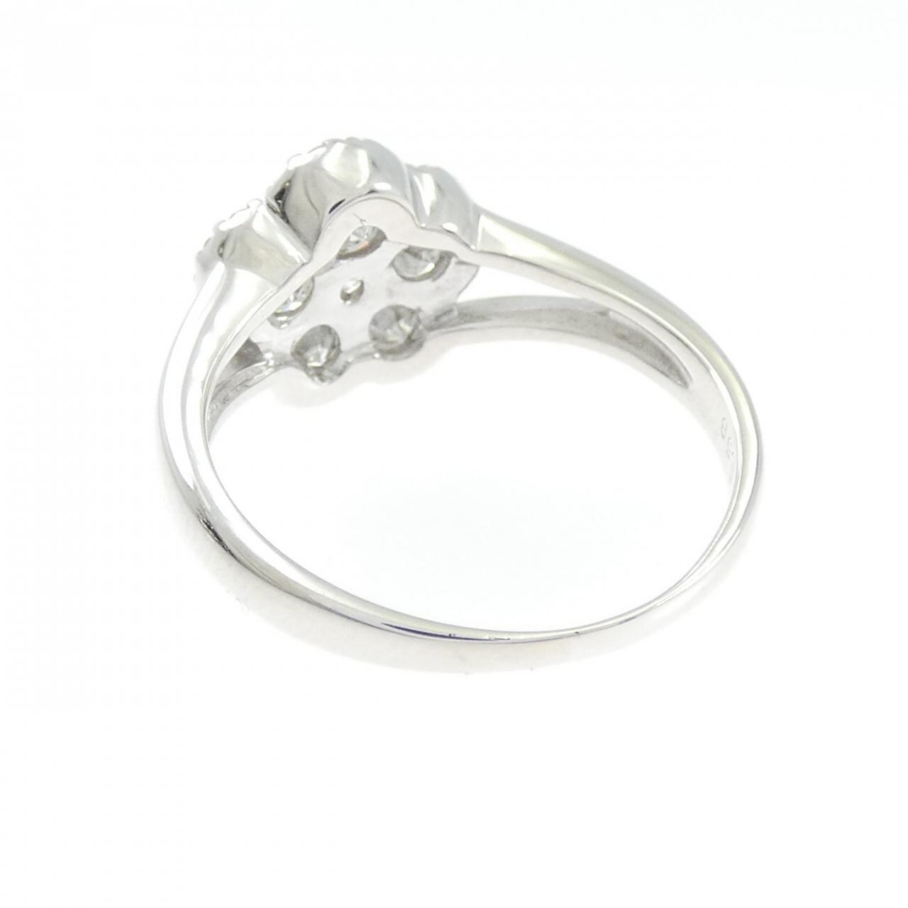 K18WG フラワー ダイヤモンド リング 0.58CT