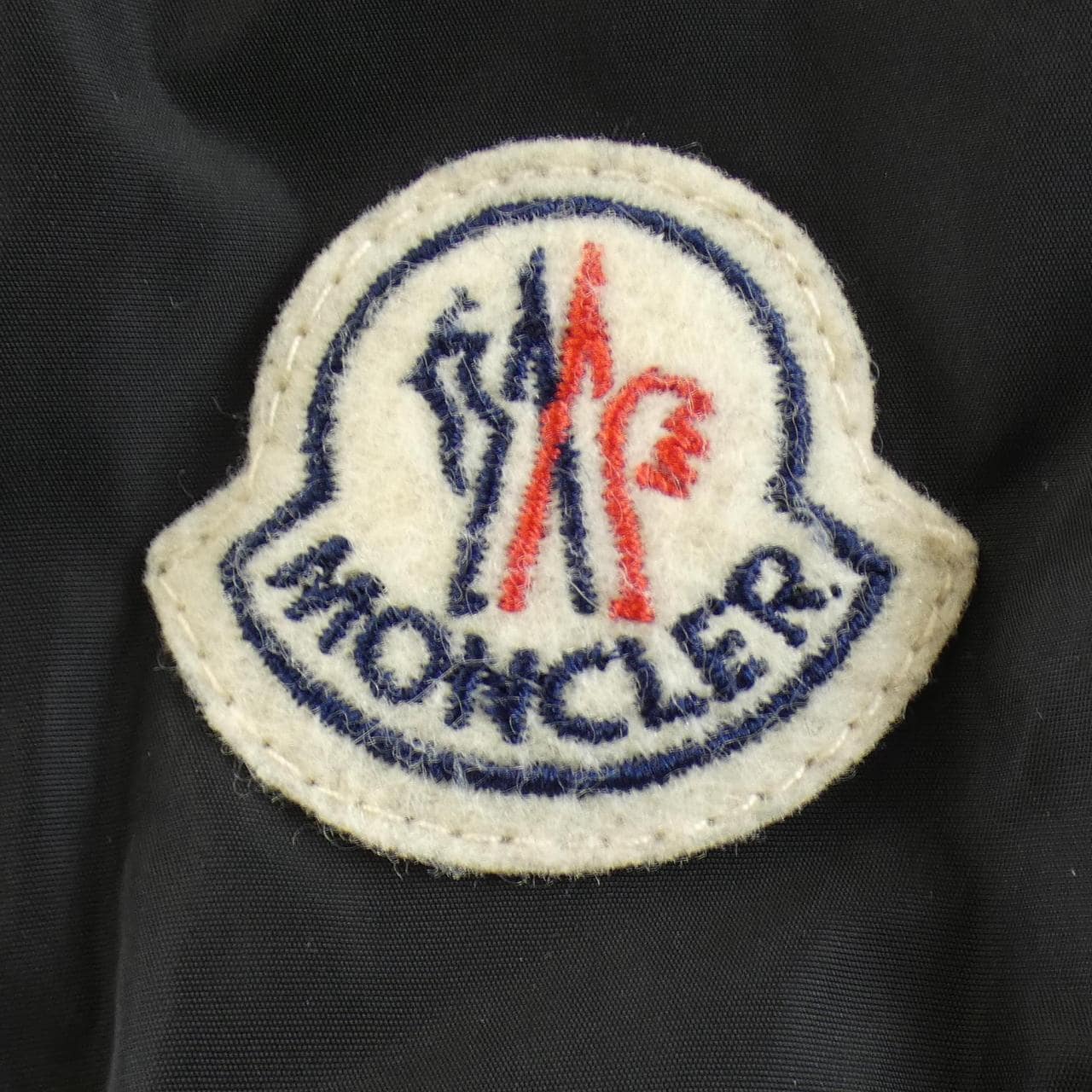 モンクレール MONCLER NESEA ダウンジャケット