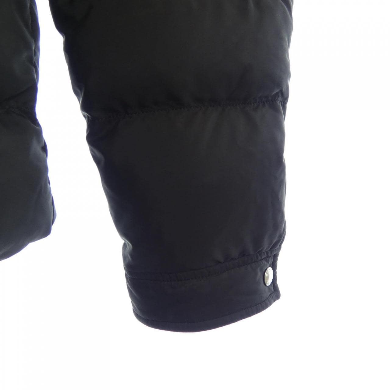 プラダ PRADA トライアングルロゴ SGH072 R232 106O ダウンジャケット