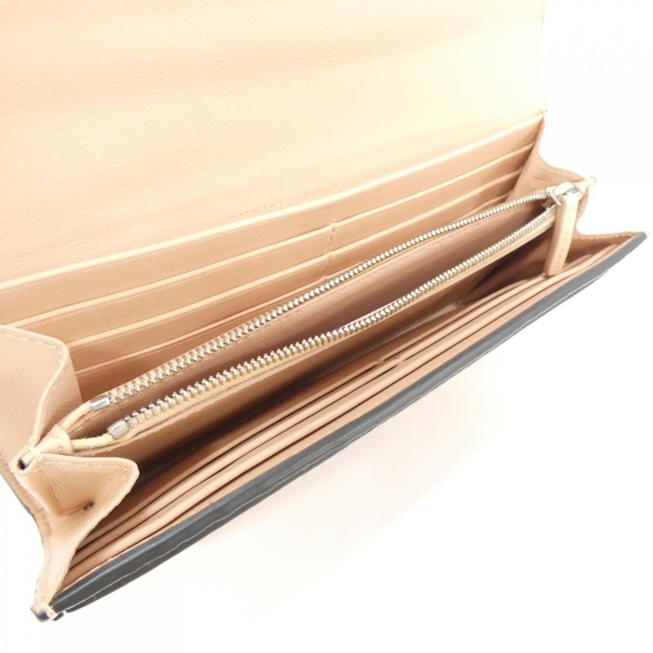 フェンディ ピーカブー 8M0427 A91B 財布