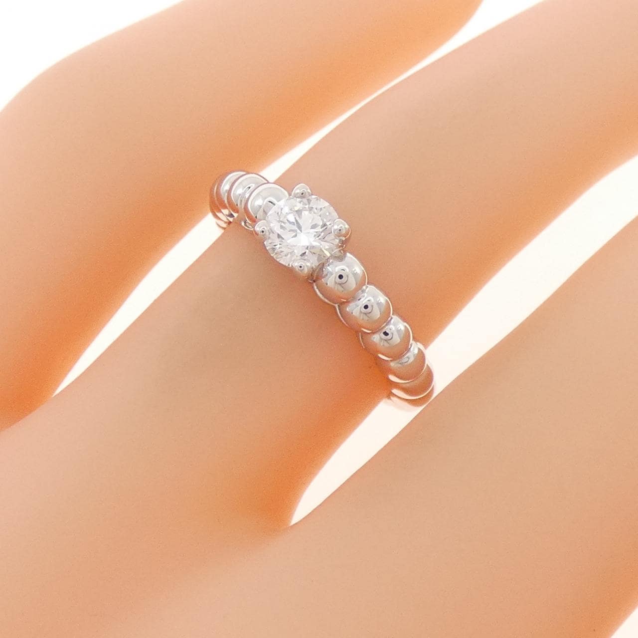 ヴァンクリーフ&アーペル ペルレ ソリティア リング 0.31CT E VVS2 EXT